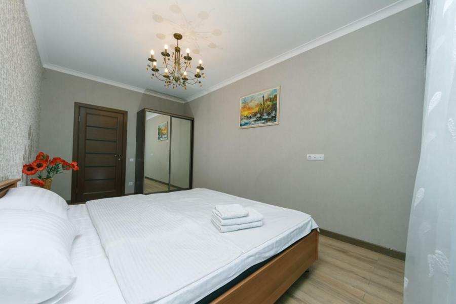 Apartmant In Kpi З Двома Спальнями Kiev Exteriör bild